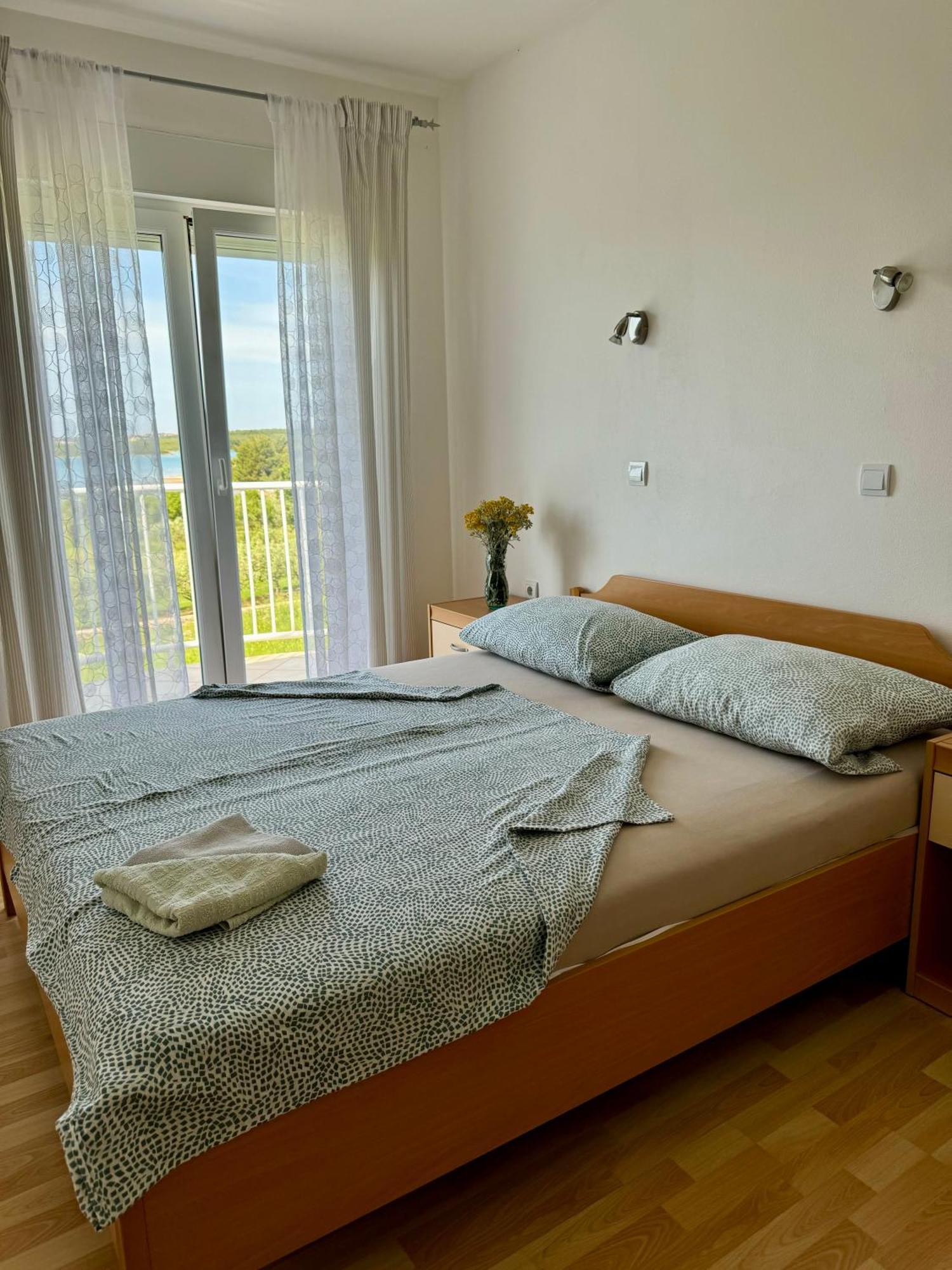 Kuca Moni Apartment Medulin Exterior photo
